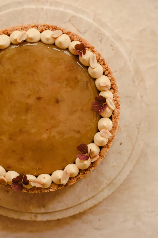 BANÁN, SÓSMOGYORÓ, ÉTCSOKOLÁDÉ TORTA - Kép 2