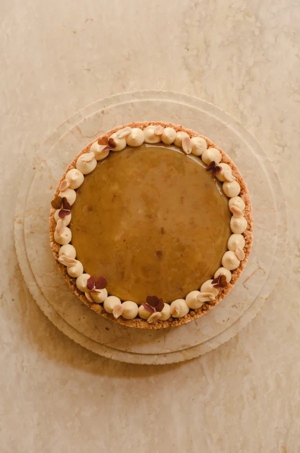 BANÁN, SÓSMOGYORÓ, ÉTCSOKOLÁDÉ TORTA - Kép 3