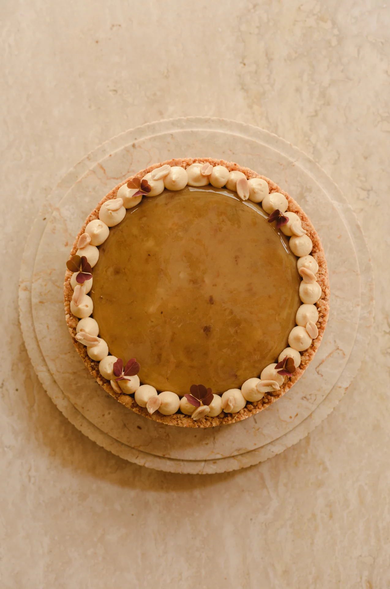 BANÁN, SÓSMOGYORÓ, ÉTCSOKOLÁDÉ TORTA - Kép 3