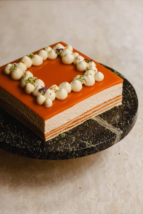HOMOKTÖVISES MÉZES KRÉMES TORTA - Kép 1