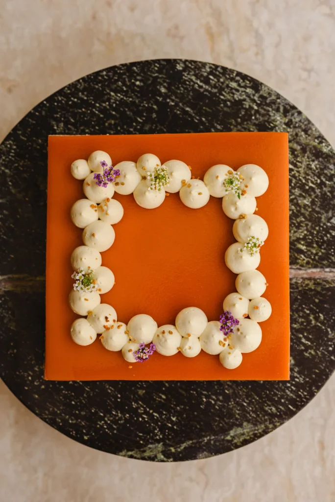 HOMOKTÖVISES MÉZES KRÉMES TORTA